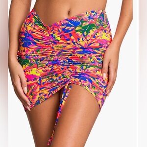 NWT Maaji Amazonas Uma Tropical Paradise Beach Resort Ruched Swim Skirt.